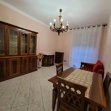 Galileo Ferraris, Apartment